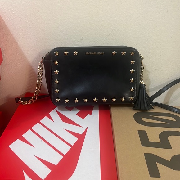Michael Kors Handbags - SOLD EBAY Michael Kors Ginny Medium Camera Crossbody Bag